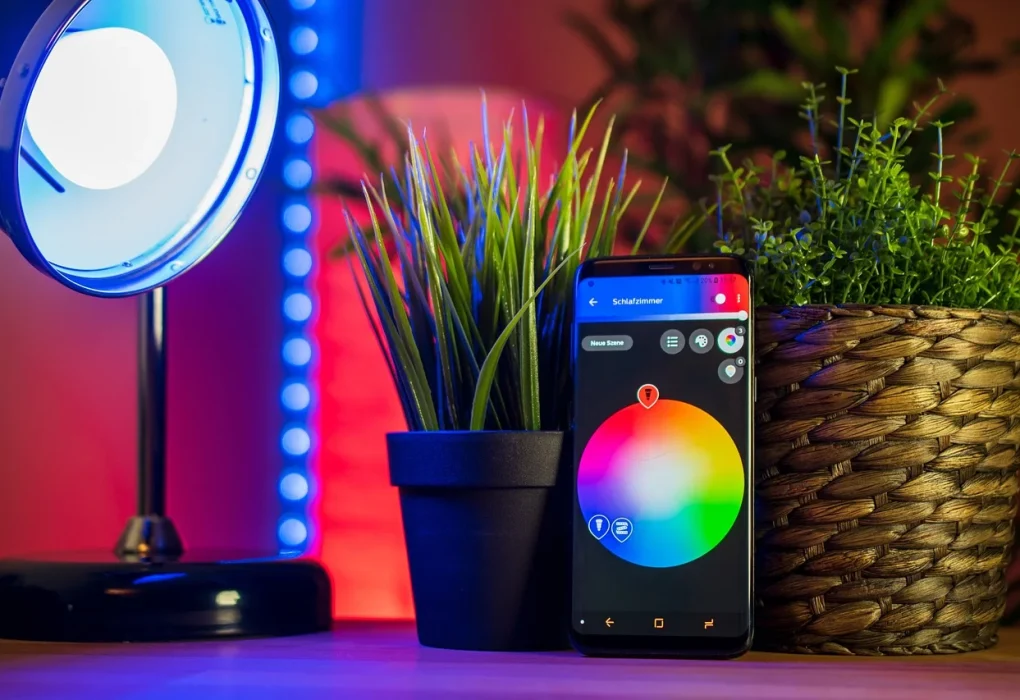 Automatizarea caselor inteligente: Cum să îți construiești propriul ecosistem smart home